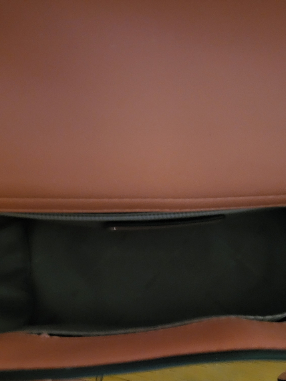 Michael Kors Colorblock Crossbody/satchel. - Picture 3 of 5